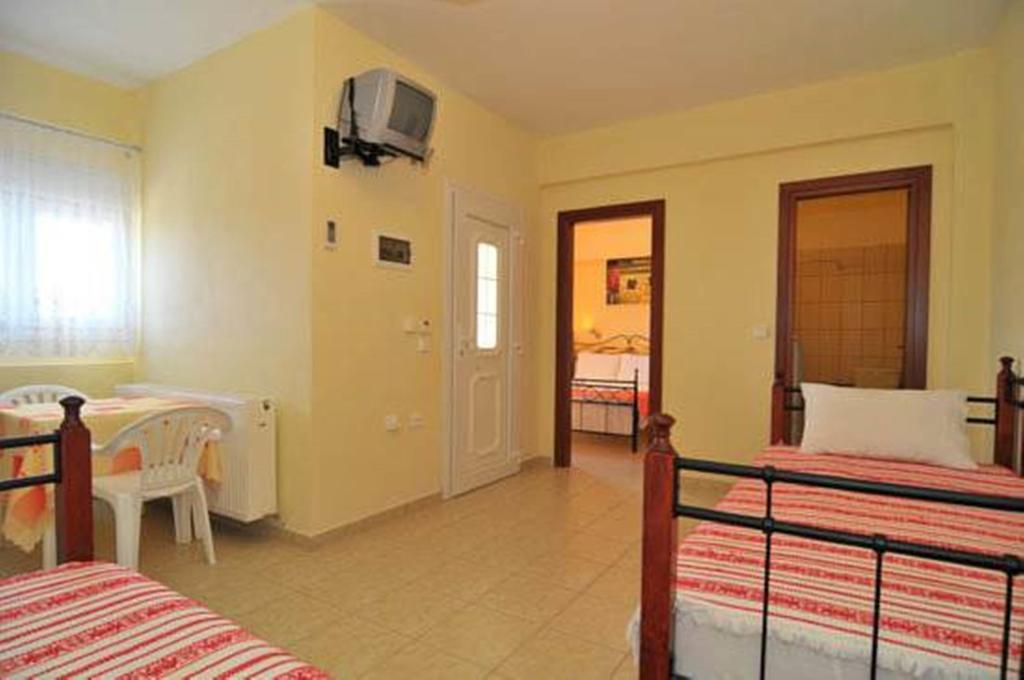 Nestor Apartments Chrisi Ammoudia Zimmer foto